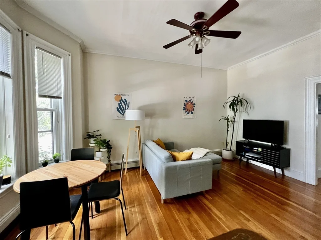1 bed, 1 bath apartment for rent at 106 Magazine St Unit 2, Cambridgeport — photo 2 of 8