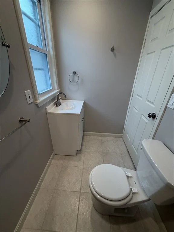 1 bed, 1 bath apartment for rent at 106 Malden St Unit 2nd Fl Rear, Everett — photo 5 of 17