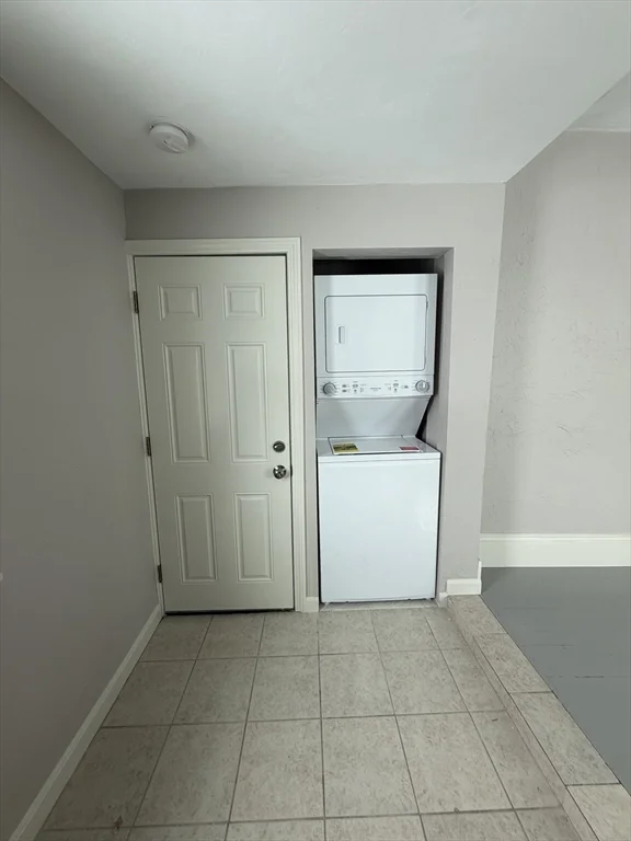 1 bed, 1 bath apartment for rent at 106 Malden St Unit 2nd Fl Rear, Everett — photo 13 of 17