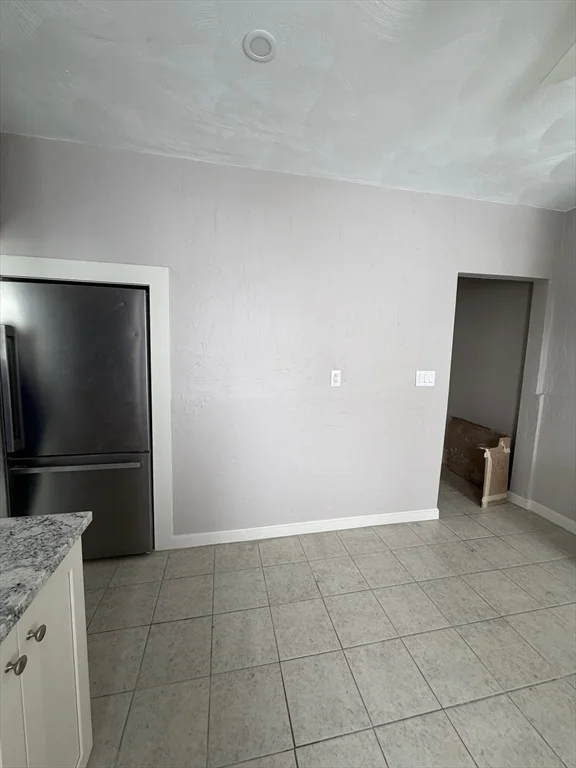 1 bed, 1 bath apartment for rent at 106 Malden St Unit 2nd Fl Rear, Everett — photo 9 of 17