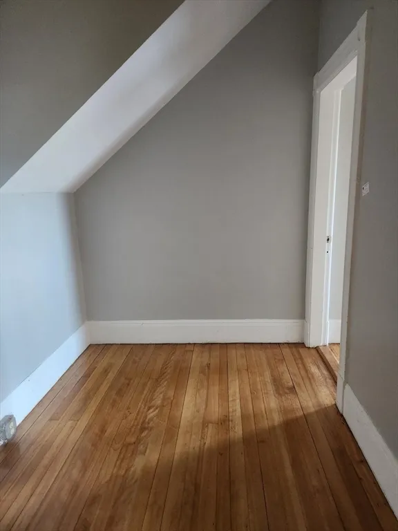 3 bed, 1 bath apartment for rent at 106 Mill St Unit 1, Worcester — photo 11 of 18