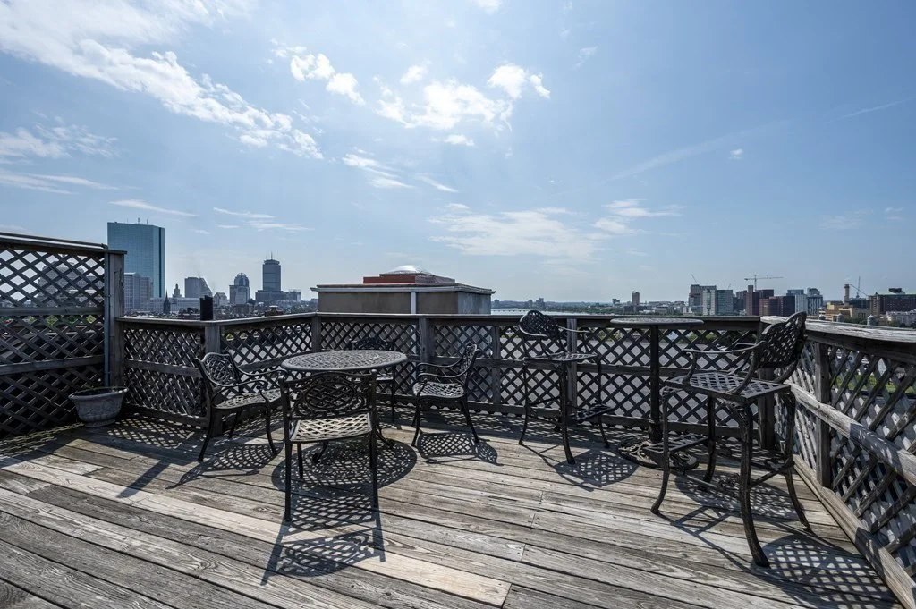 2 bed, 1 bath apartment for rent at 106 Myrtle St Unit 5, Beacon Hill — photo 2 of 5