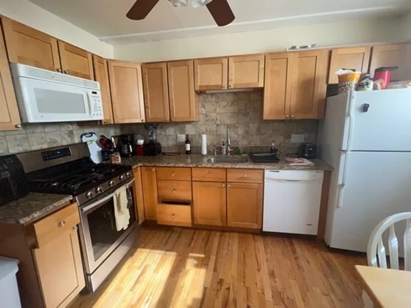 3 bed, 1.5 bath apartment for rent at 106 Old Harbor St Unit 1, South Boston