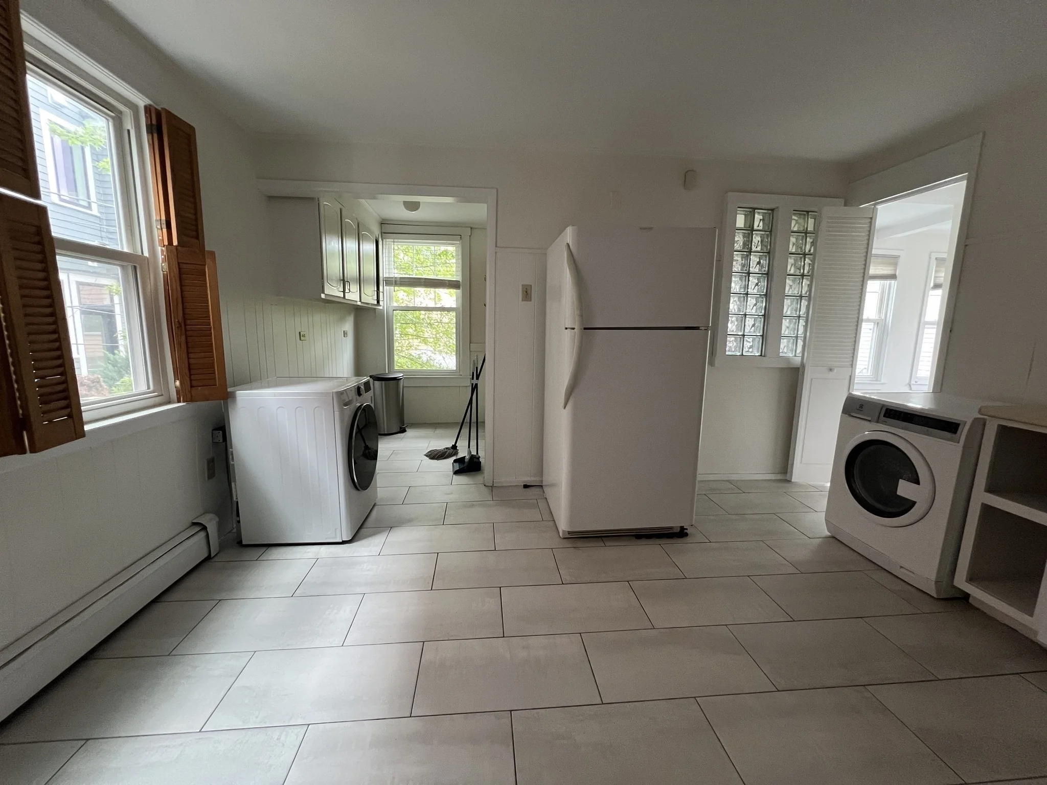 2 bed, 1 bath apartment for rent at 106 Otis St Unit 2, East Cambridge — photo 4 of 10
