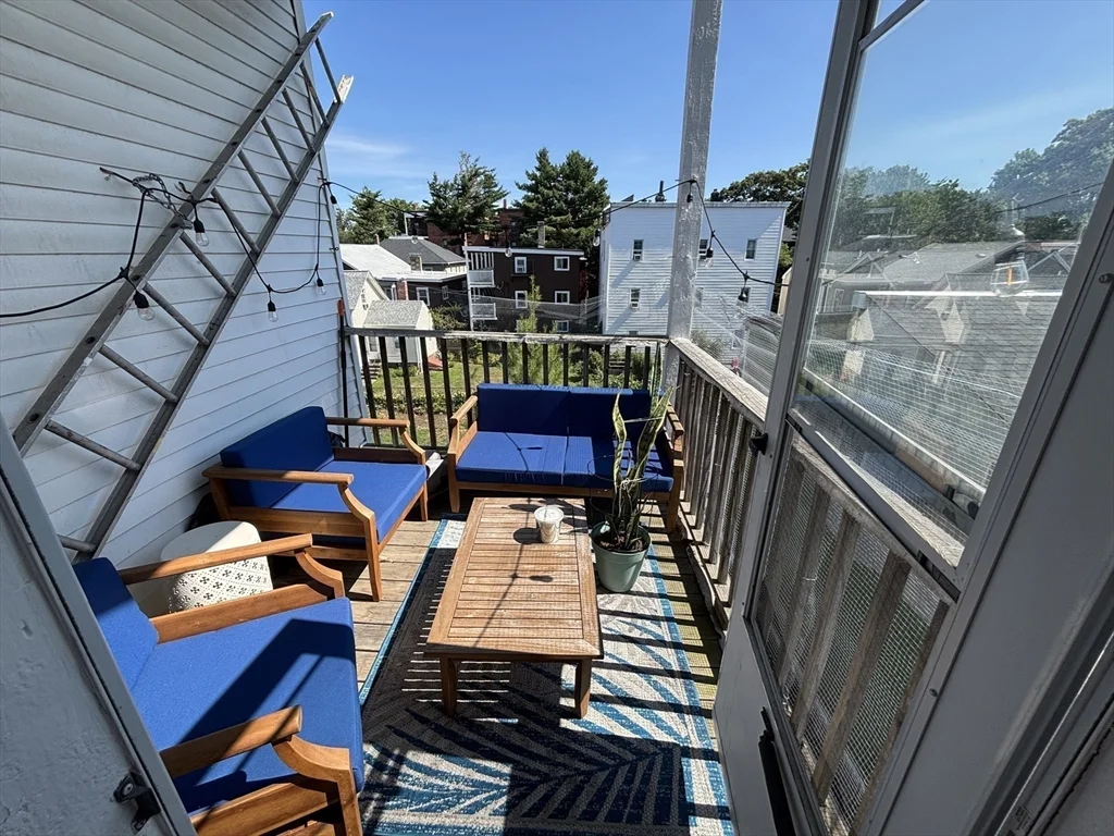 2 bed, 1 bath apartment for rent at 106 Pine St Unit 3, Central Square — photo 8 of 8