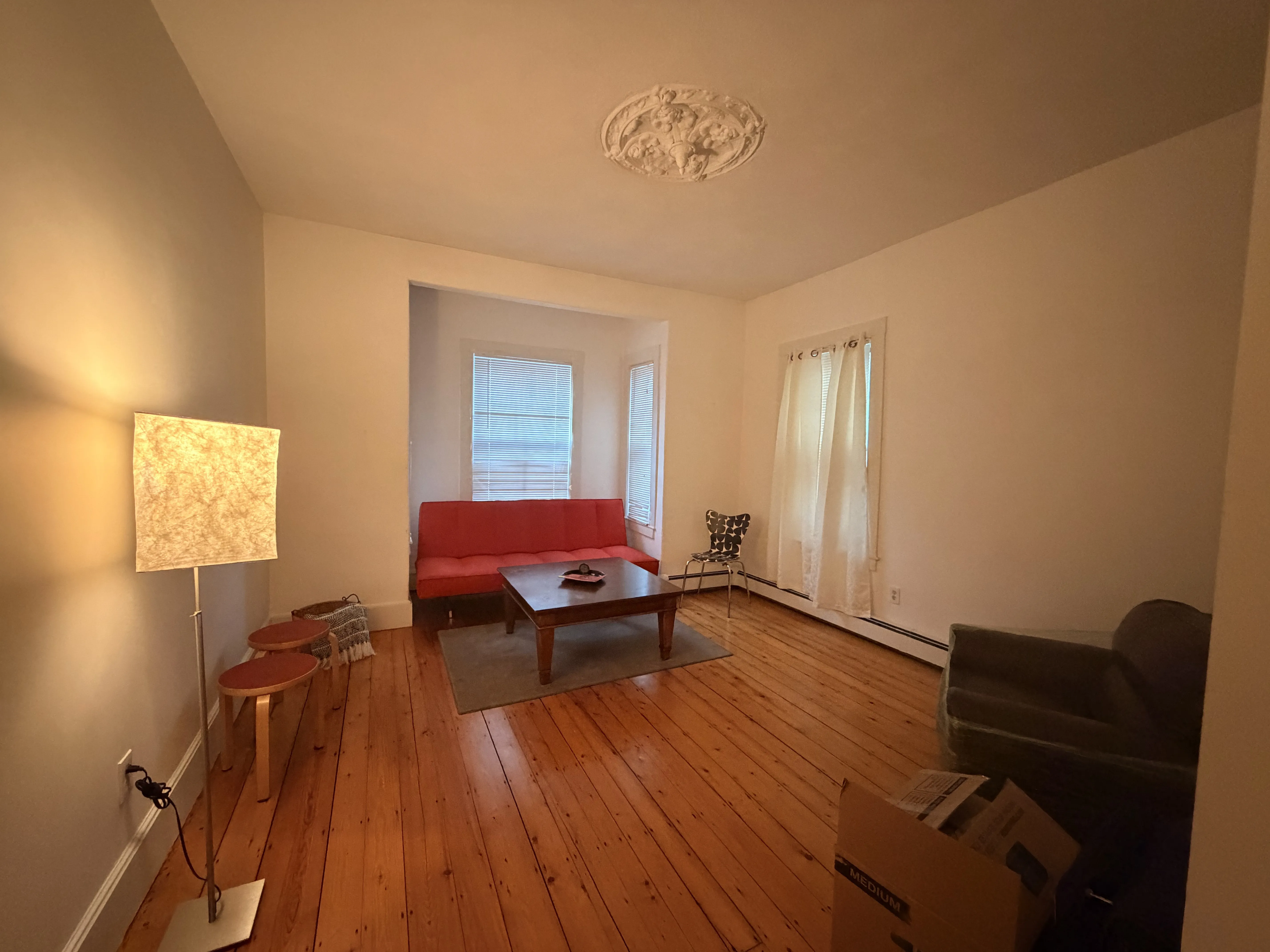 2 bed, 1 bath apartment for rent at 106 Pleasant St Unit 1, Cambridgeport — photo 3 of 13