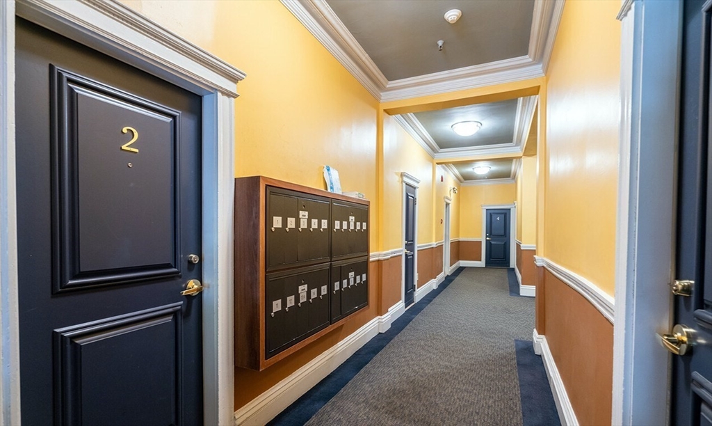 Studio bed, 1 bath apartment for rent at 106 Queensberry St Unit 02, Fenway — photo 3 of 5