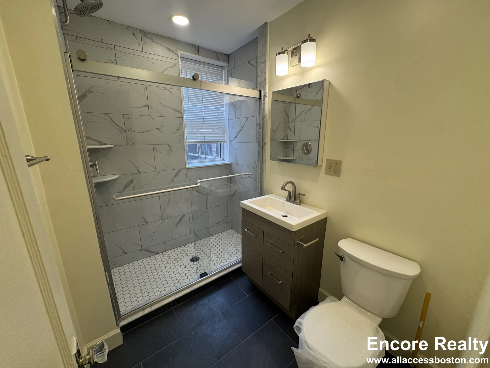 Studio bed, 1 bath apartment for rent at 106 Queensberry St Unit 2M, Fenway — photo 8 of 14