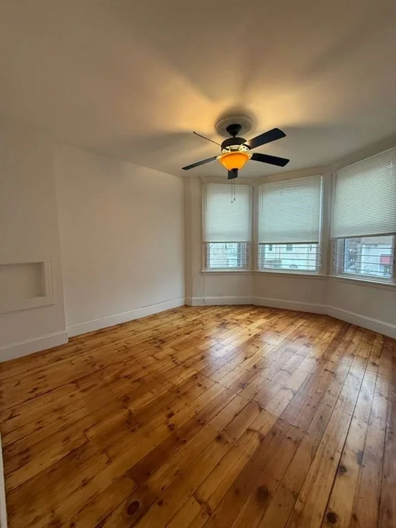 2 bed, 1 bath apartment for rent at 106 River St Unit 1, Zip 01832 — photo 2 of 7