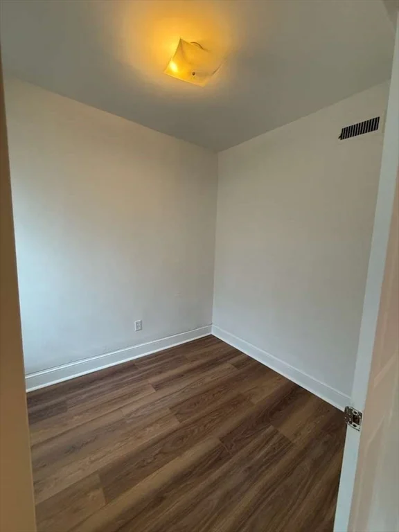 2 bed, 1 bath apartment for rent at 106 River St Unit 1, Zip 01832 — photo 5 of 7