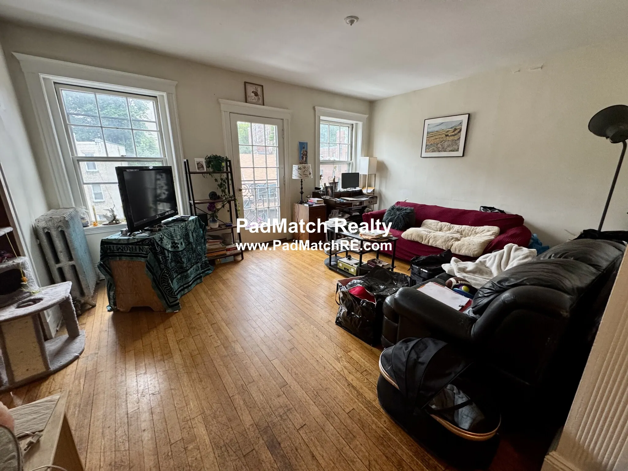 5 bed, 1 bath apartment for rent at 106 Strathmore Rd Unit 3, Brighton — photo 4 of 18