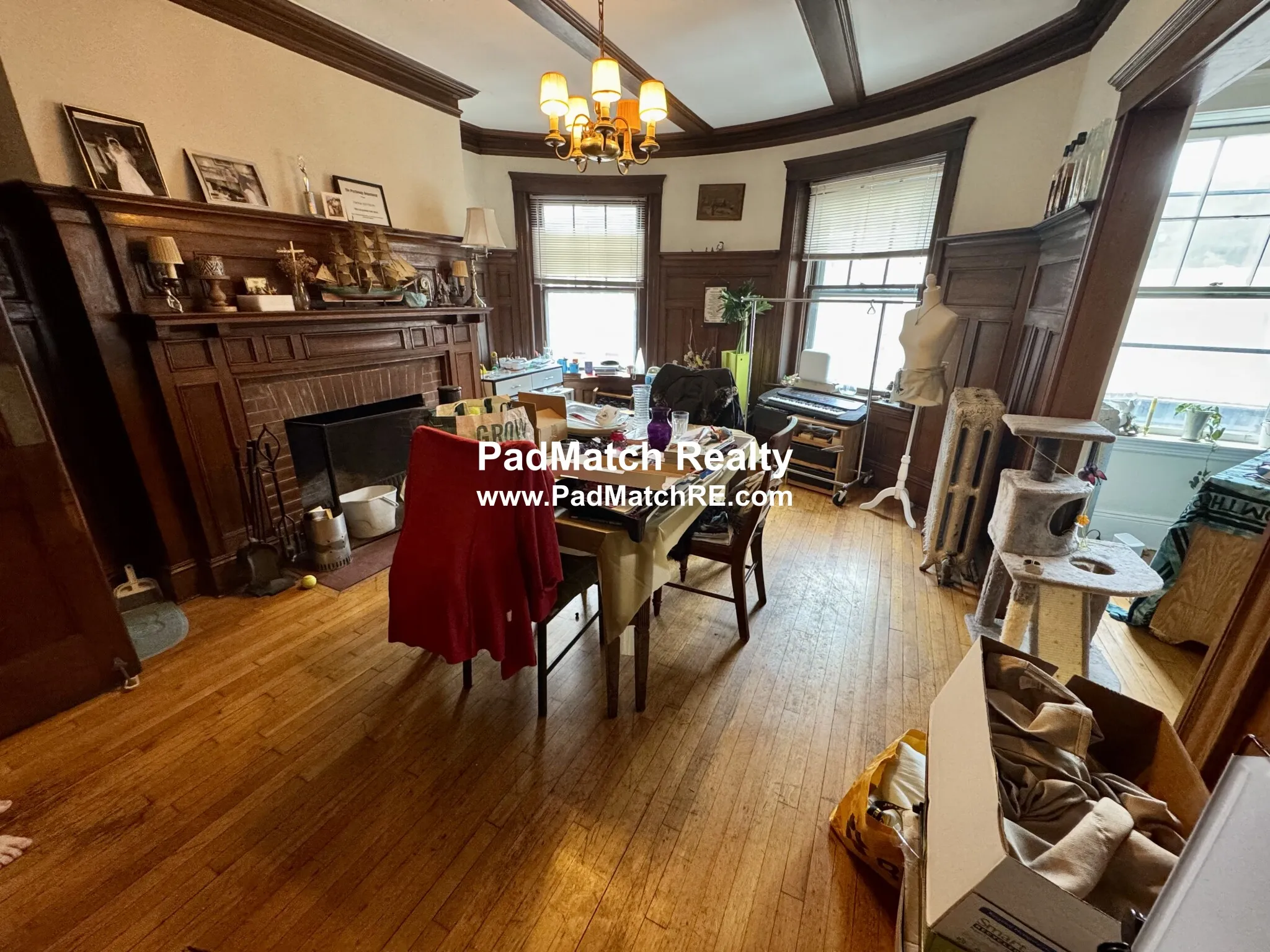 5 bed, 1 bath apartment for rent at 106 Strathmore Rd Unit 3, Brighton — photo 5 of 18