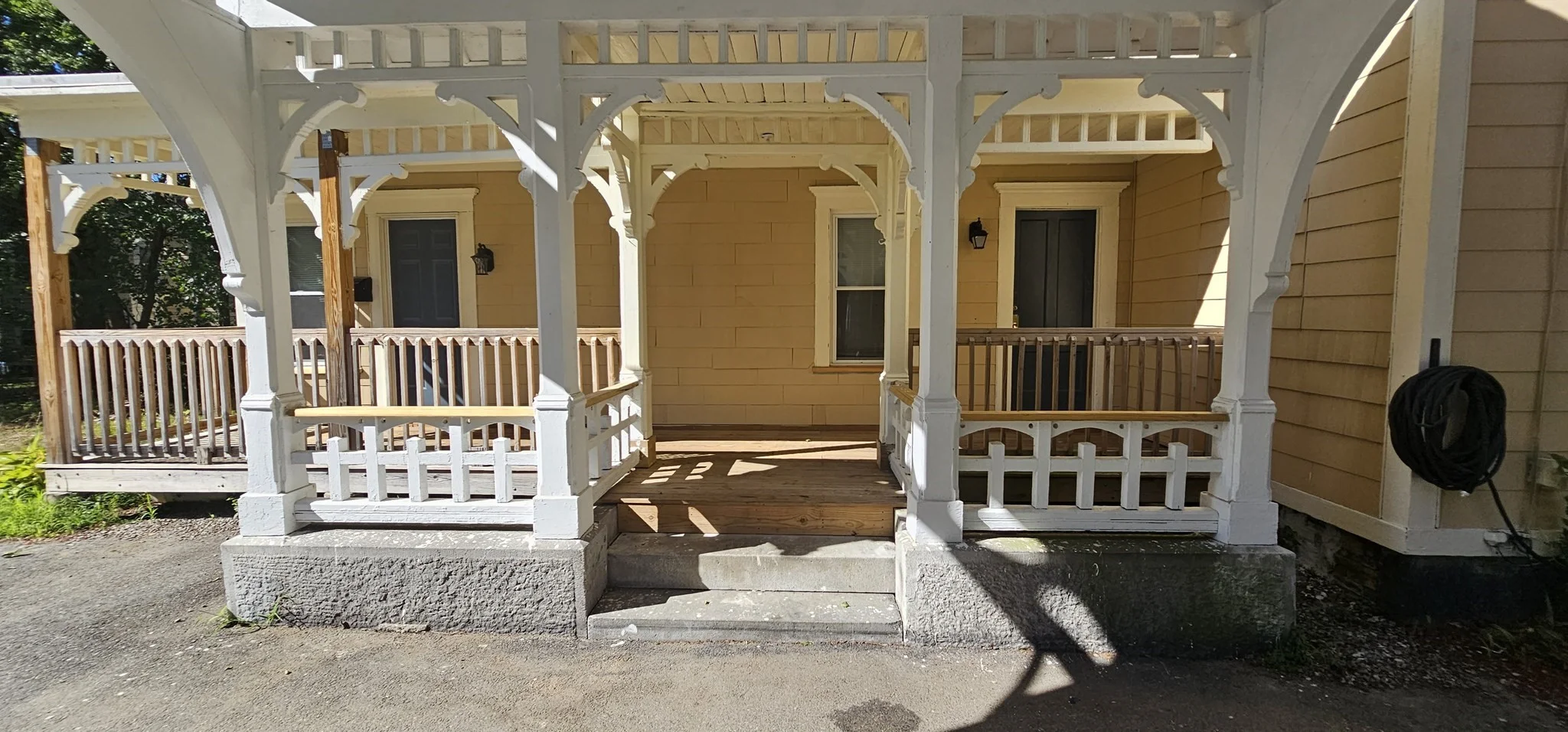 1 bed, 1 bath apartment for rent at 106 Walnut St Unit 2, Clinton