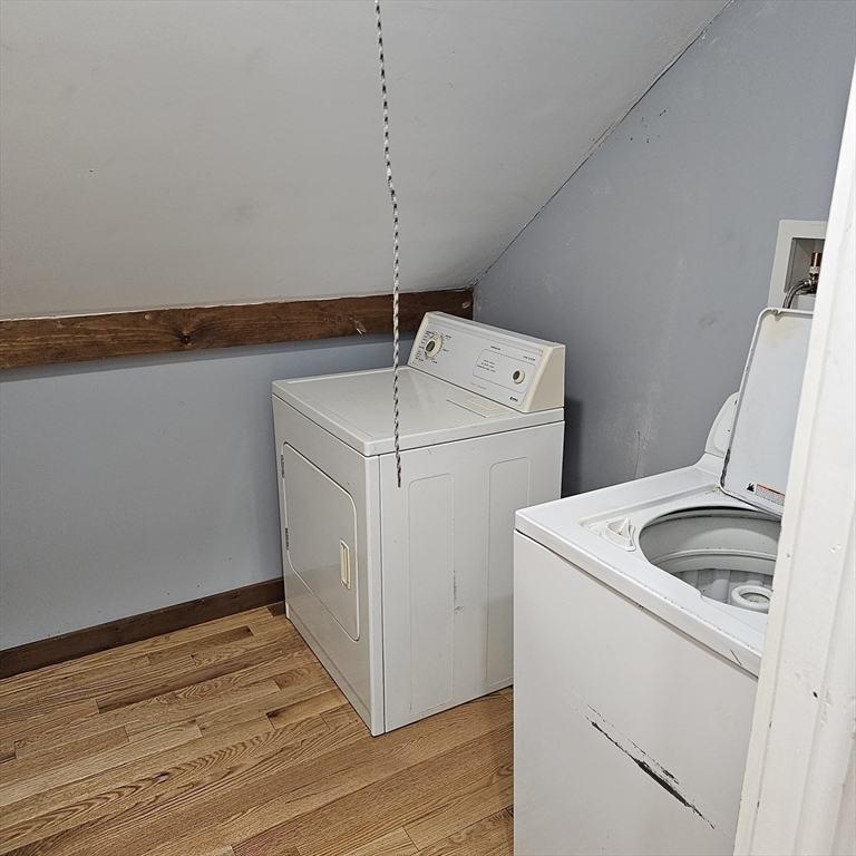 1 bed, 1 bath apartment for rent at 106 Walnut St Unit 2, Clinton — photo 9 of 12