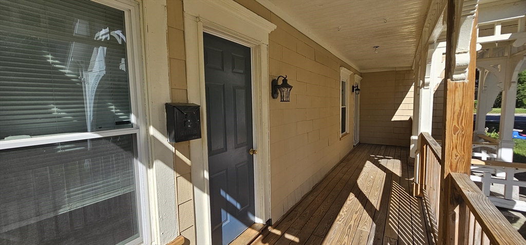 1 bed, 1 bath apartment for rent at 106 Walnut St Unit 2, Clinton — photo 11 of 12