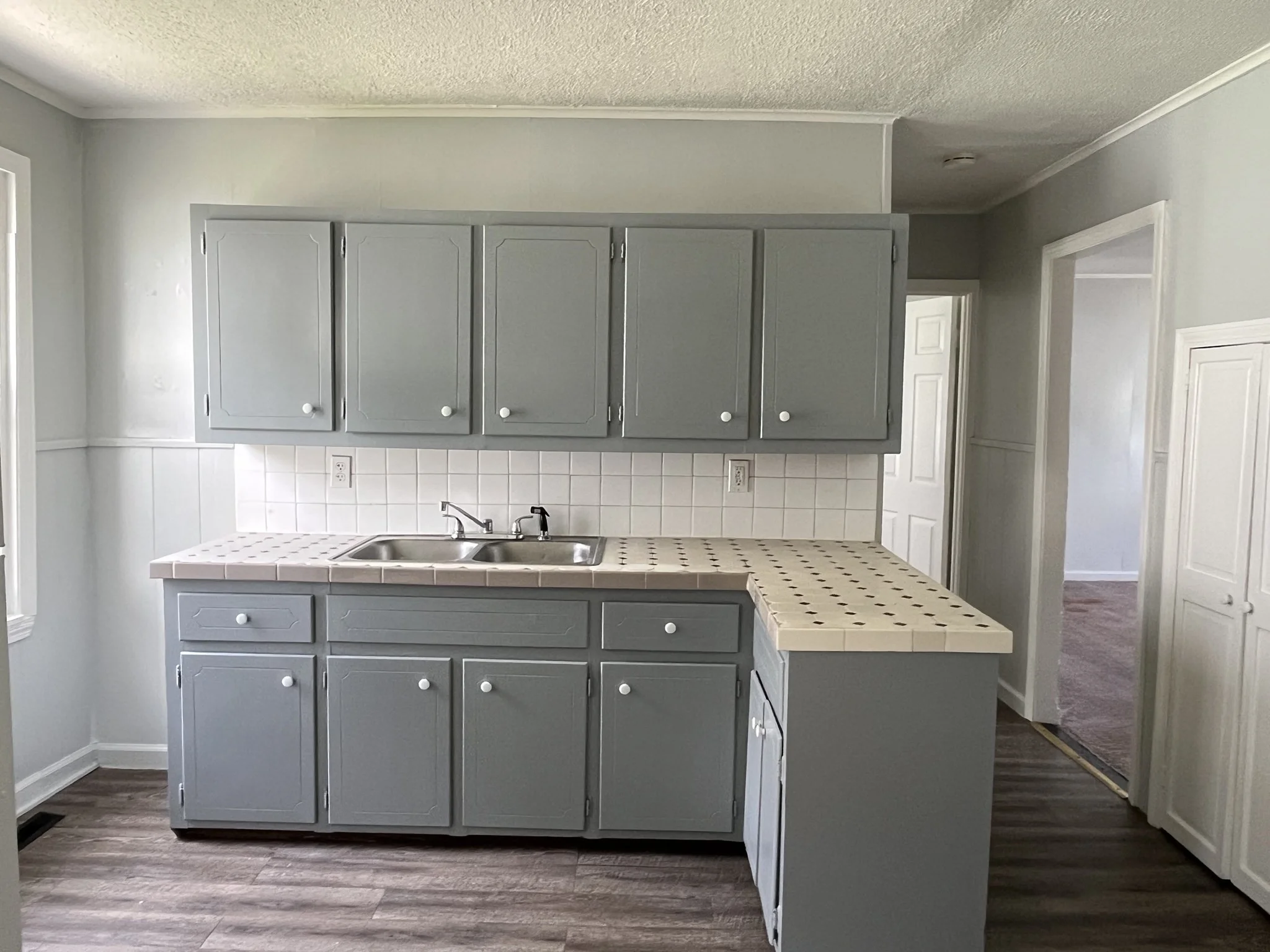 2 bed, 1 bath apartment for rent at 106 Wilcox St Unit 1, Fall River — photo 1 of 9