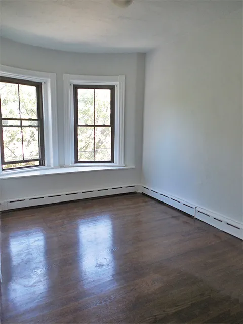 1 bed, 1 bath apartment for rent at 106 Willow St Unit 106-03, Wellington-Harrington — photo 5 of 9