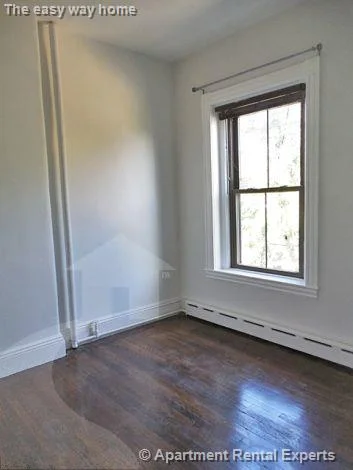 1 bed, 1 bath apartment for rent at 106 Willow St Unit 3, Inman Square — photo 3 of 4