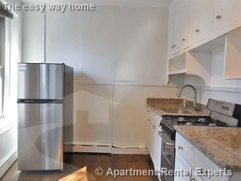 1 bed, 1 bath apartment for rent at 106 Willow St Unit 3, Inman Square