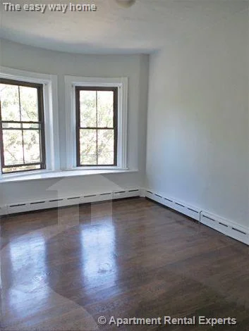 1 bed, 1 bath apartment for rent at 106 Willow St Unit 3, Inman Square — photo 2 of 4