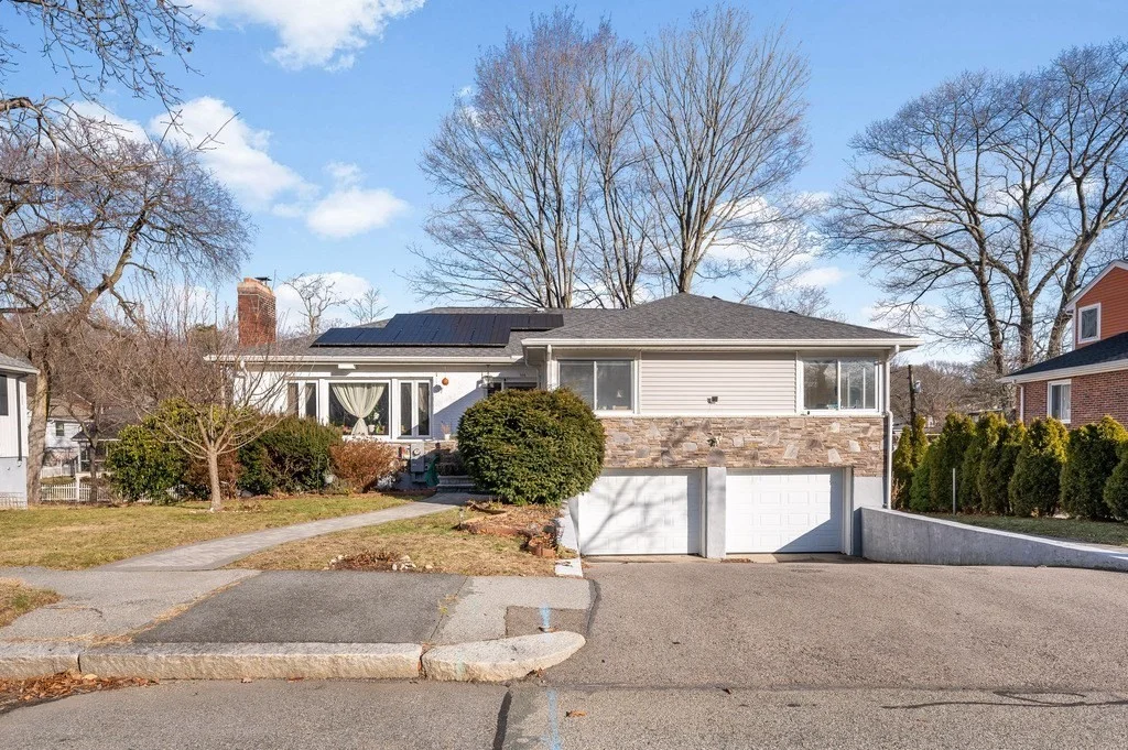 4 bed, 3 bath apartment for rent at 106 Woodcliff Rd, Chestnut Hill — photo 1 of 36