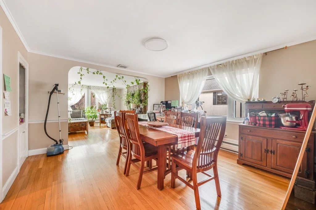 4 bed, 3 bath apartment for rent at 106 Woodcliff Rd, Chestnut Hill — photo 7 of 36