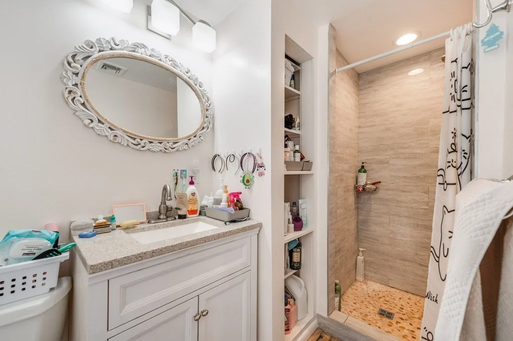 4 bed, 3 bath apartment for rent at 106 Woodcliff Rd, Chestnut Hill — photo 22 of 36