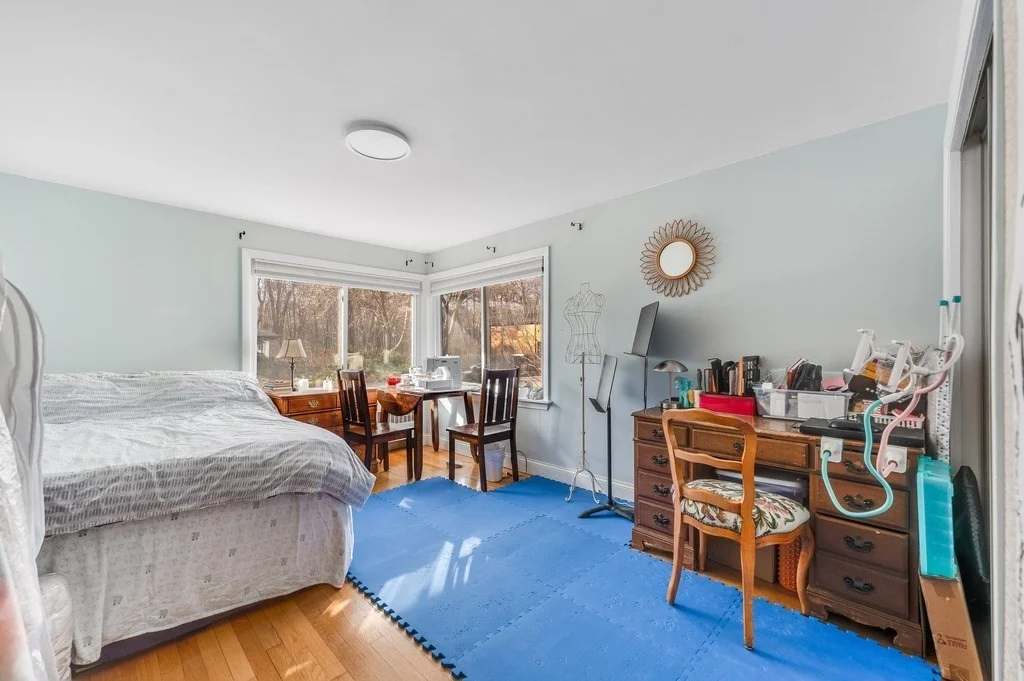 4 bed, 3 bath apartment for rent at 106 Woodcliff Rd, Chestnut Hill — photo 16 of 36