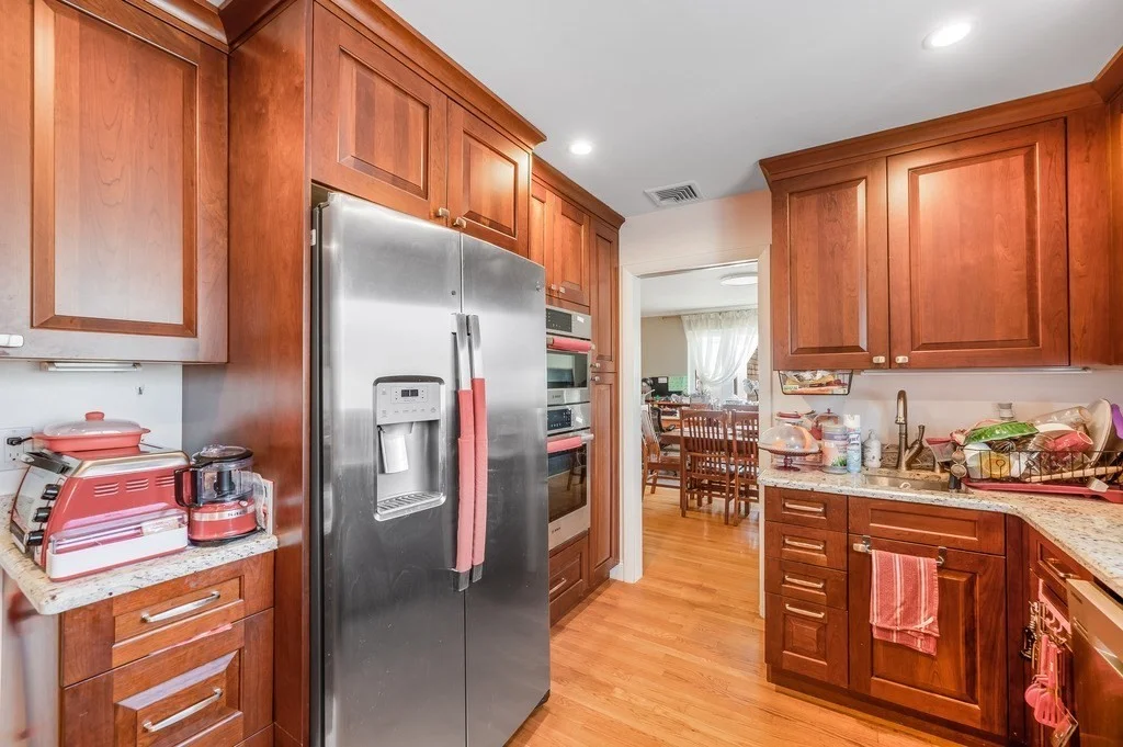 4 bed, 3 bath apartment for rent at 106 Woodcliff Rd, Chestnut Hill — photo 11 of 36