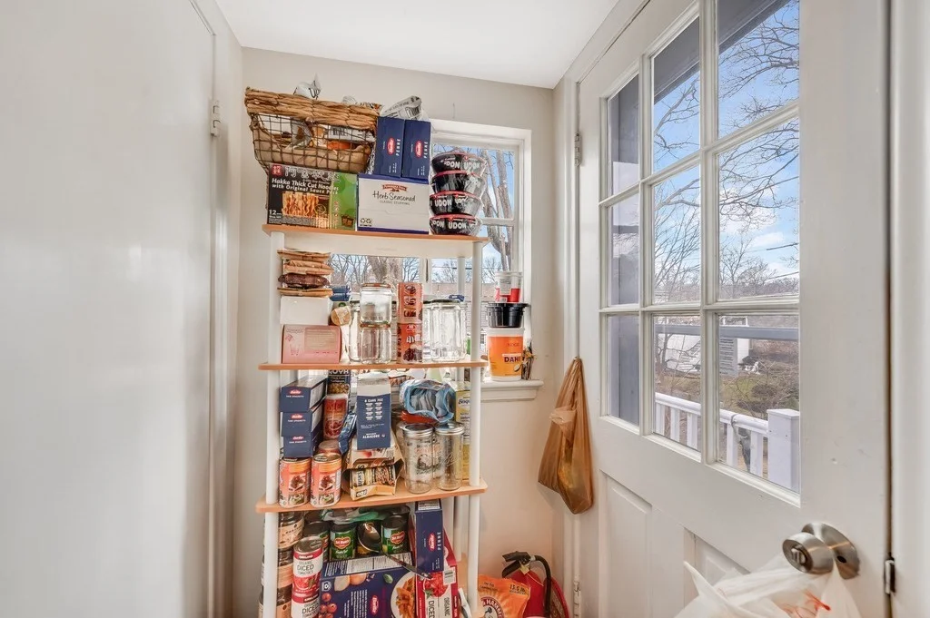 4 bed, 3 bath apartment for rent at 106 Woodcliff Rd, Chestnut Hill — photo 14 of 36