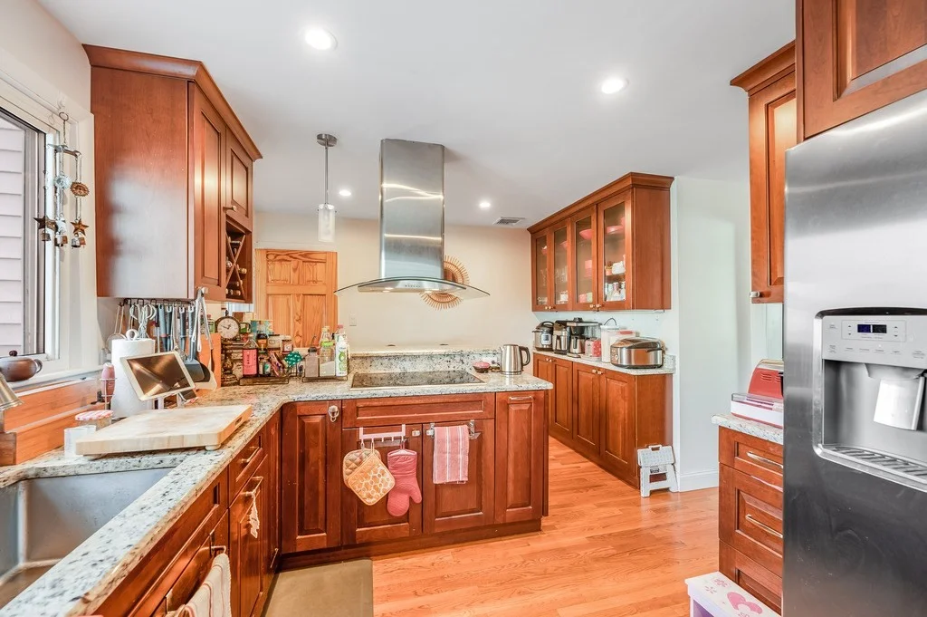 4 bed, 3 bath apartment for rent at 106 Woodcliff Rd, Chestnut Hill — photo 13 of 36