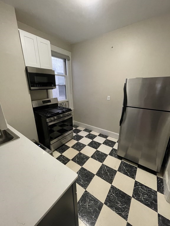 1 bed, 1 bath apartment for rent at 1060 Beacon St Unit 12, Coolidge Corner — photo 8 of 14