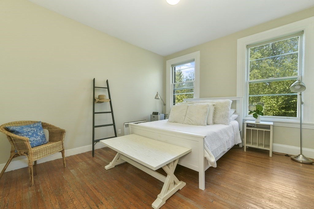 1 bed, 1 bath apartment for rent at 1060 Beacon St Unit 12, Coolidge Corner — photo 5 of 14