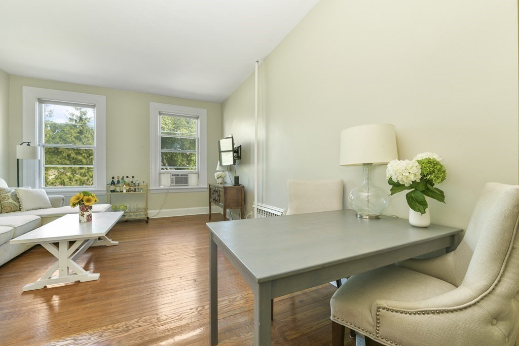 1 bed, 1 bath apartment for rent at 1060 Beacon St Unit 12, Coolidge Corner — photo 3 of 14