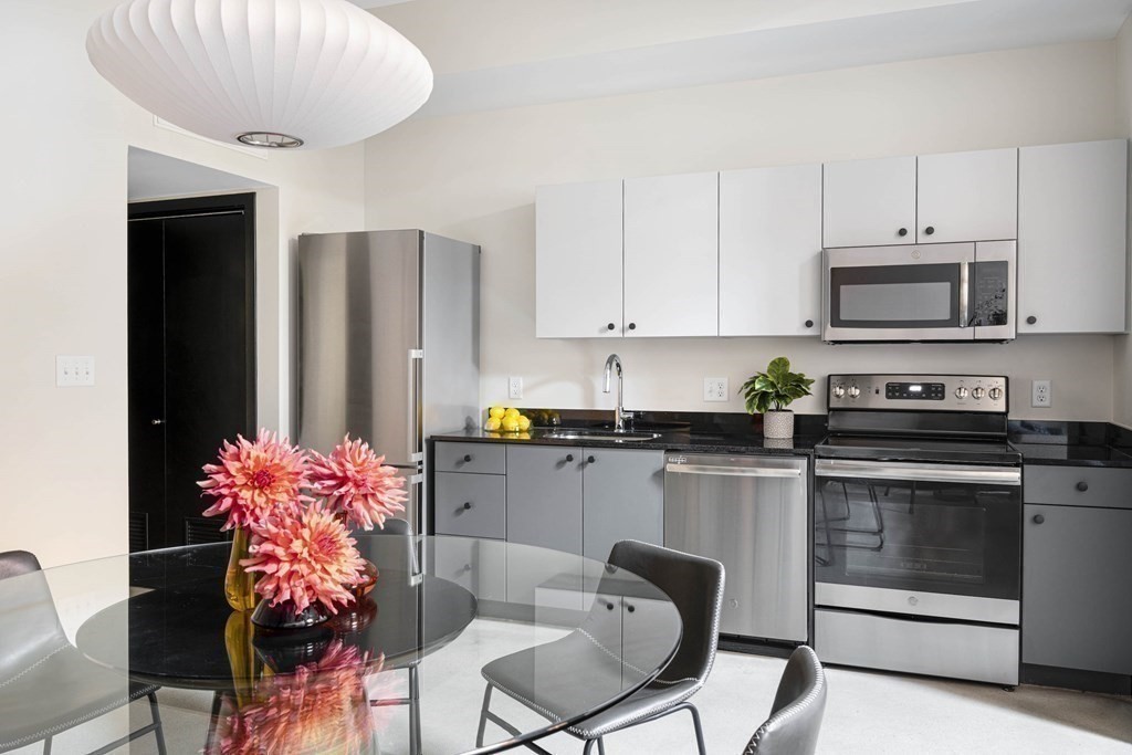2 bed, 1 bath apartment for rent at 1060 Broadway Unit 104, Teele Square — photo 3 of 12