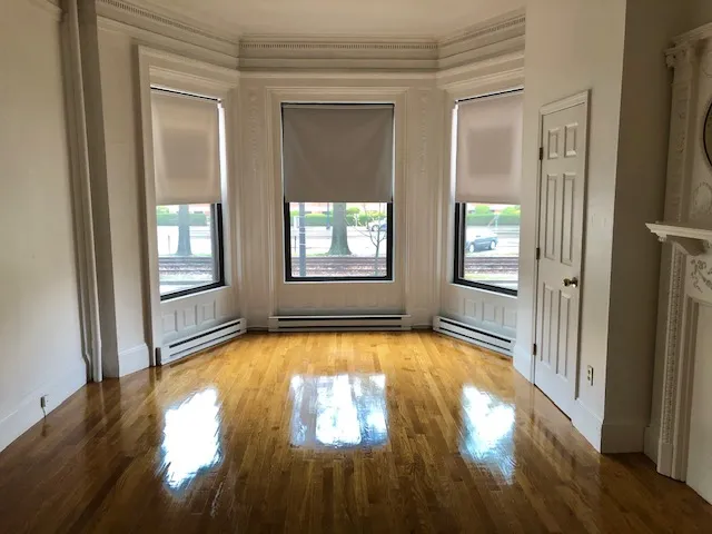 Studio bed, 1 bath apartment for rent at 1061 Beacon St Unit 1, Longwood — photo 1 of 5