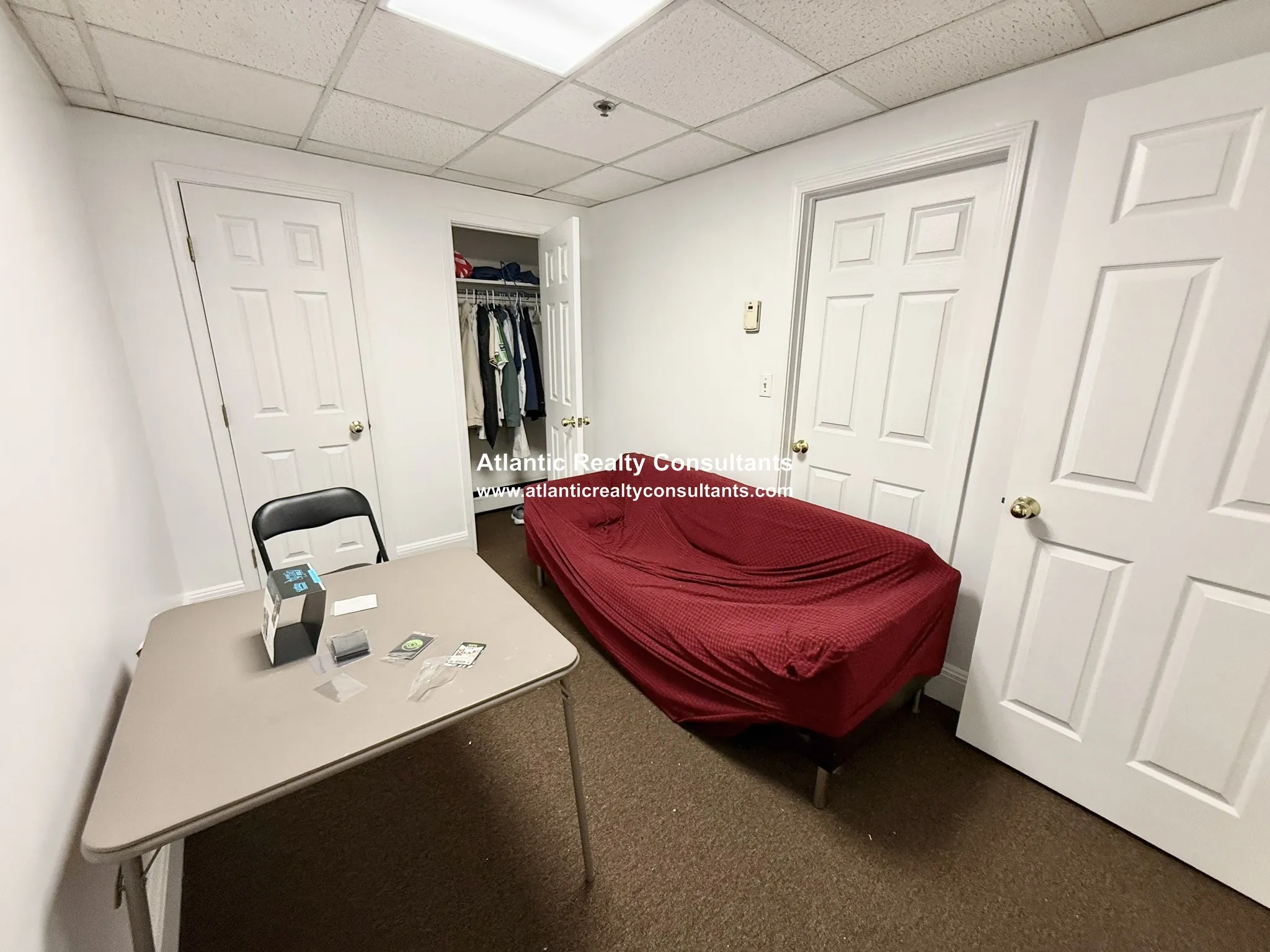 3 bed, 2 bath apartment for rent at 1061 Beacon St Unit 1B, Longwood — photo 9 of 15