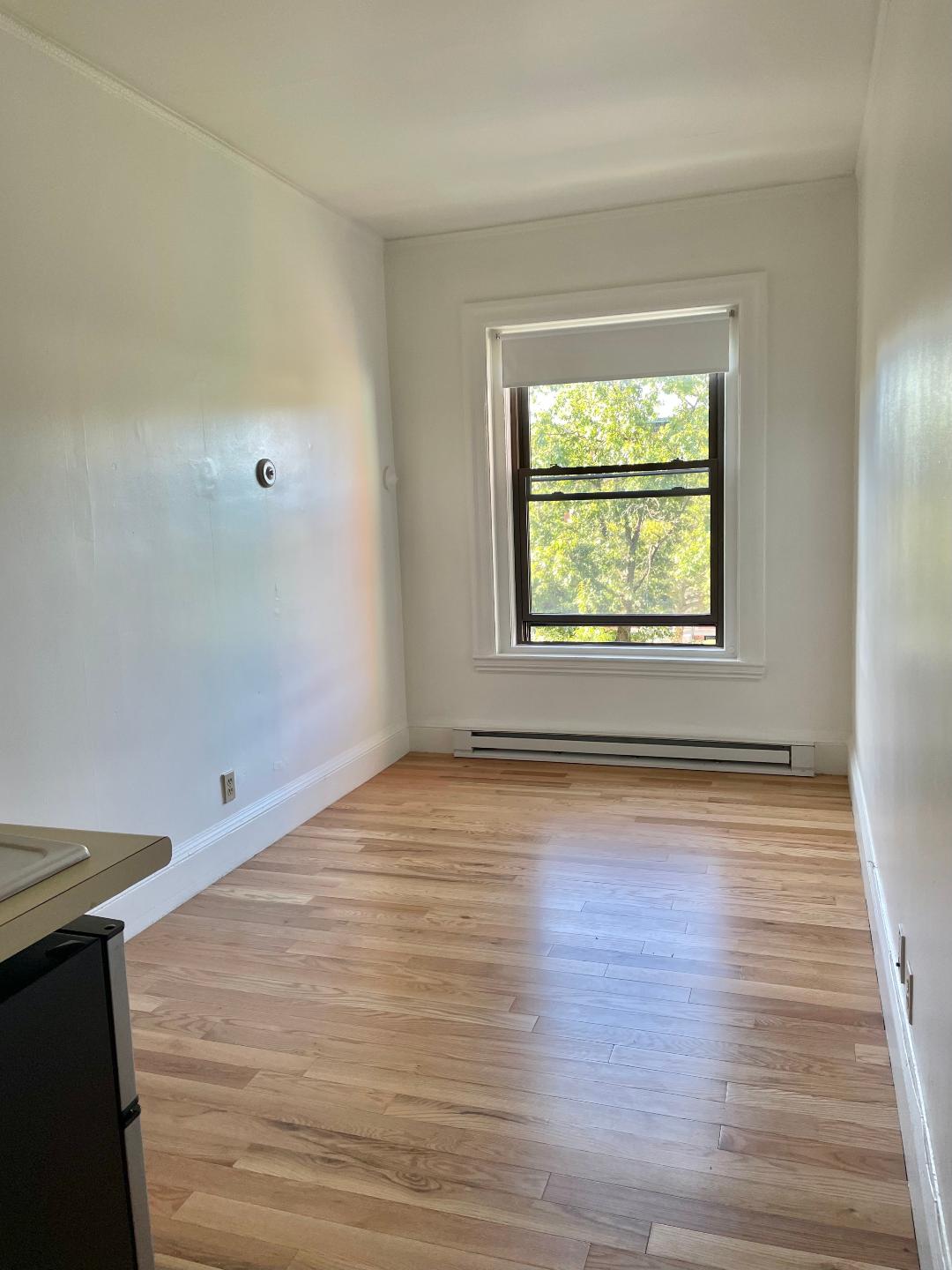 Studio bed, 1 bath apartment for rent at 1061 Beacon St Unit 6, Longwood — photo 10 of 12