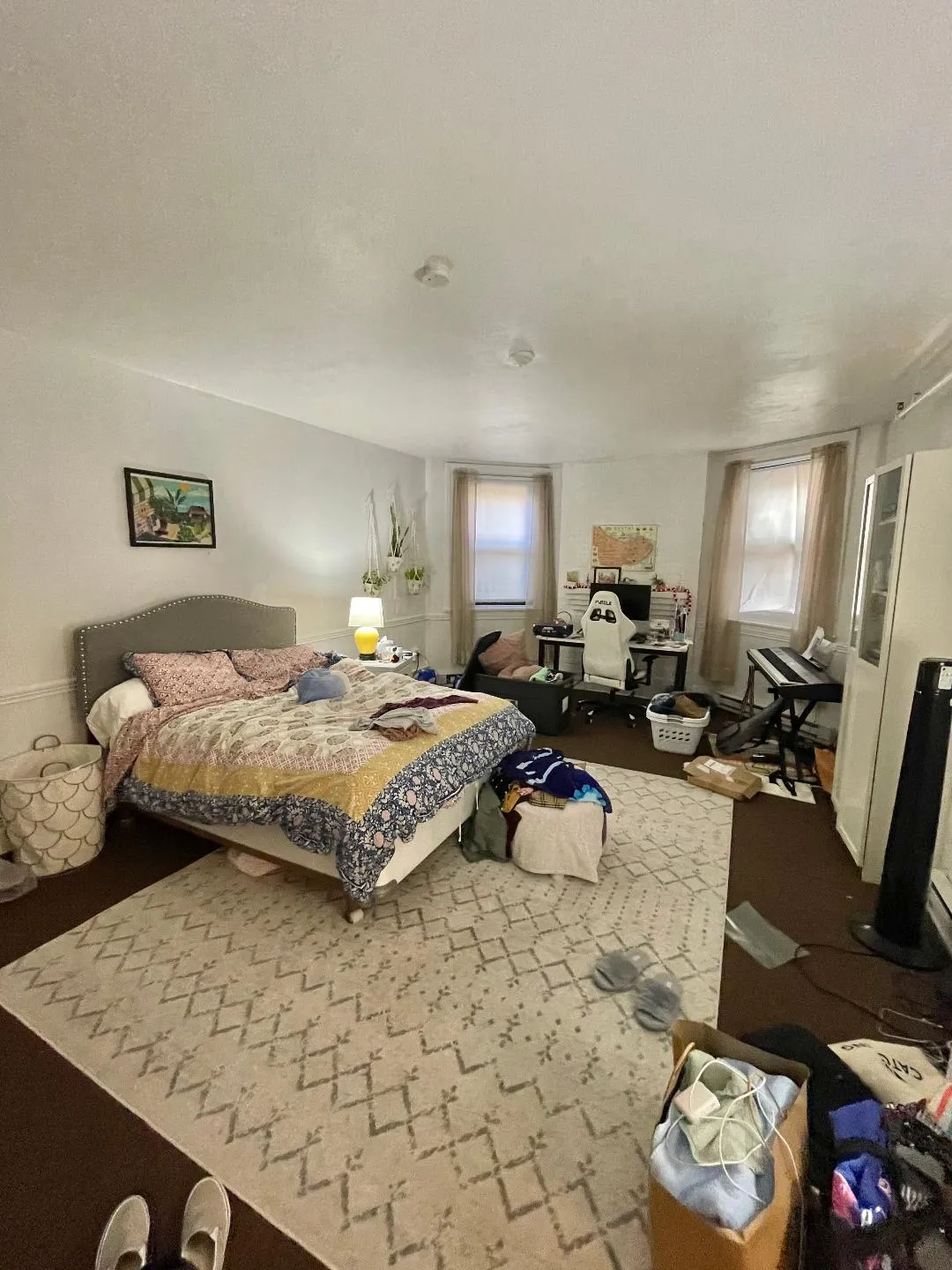 3 bed, 2 bath apartment for rent at 1061 Beacon St Unit B, Longwood — photo 5 of 11