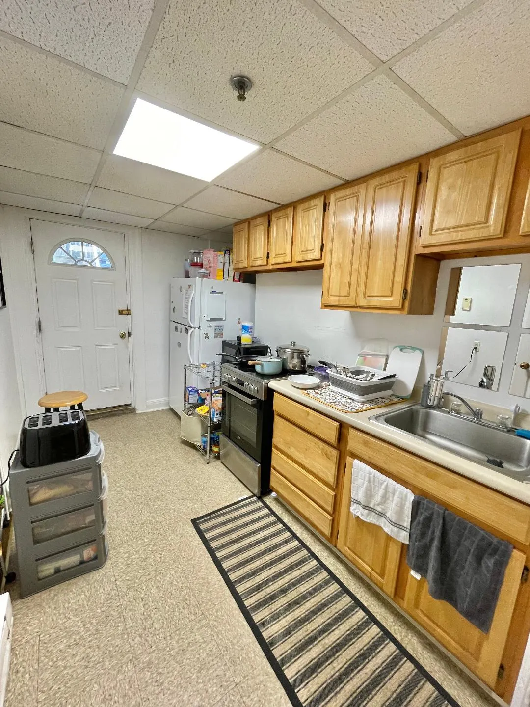 3 bed, 2 bath apartment for rent at 1061 Beacon St Unit B, Longwood — photo 9 of 11