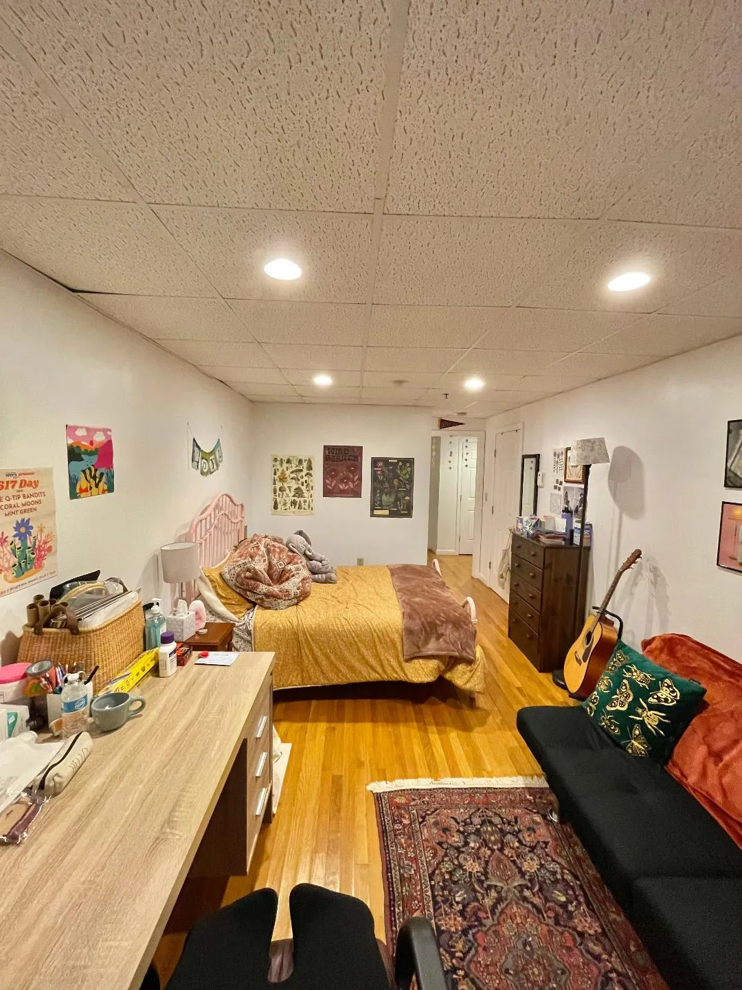3 bed, 2 bath apartment for rent at 1061 Beacon St Unit B, Longwood — photo 2 of 11