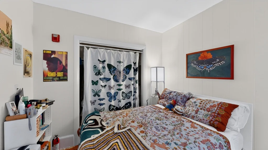 Studio bed, 1 bath apartment for rent at 1063 Beacon St Unit 2, Coolidge Corner — photo 8 of 11