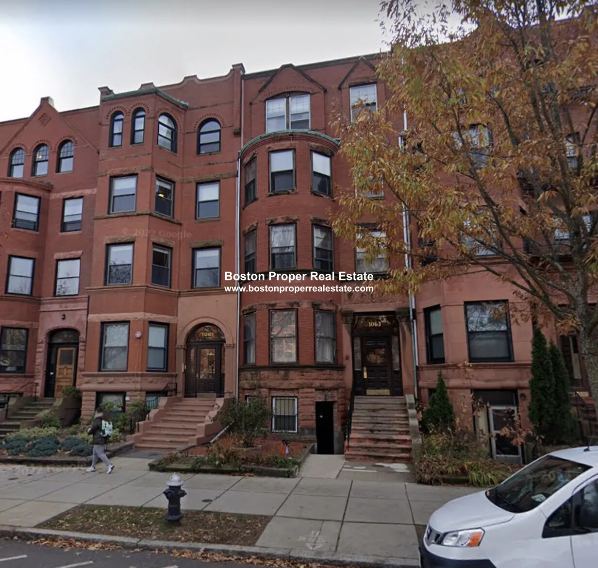 Studio bed, 1 bath apartment for rent at 1063 Beacon St Unit 8, Longwood — photo 4 of 4