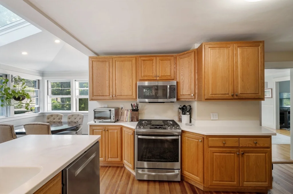 4 bed, 3 bath apartment for rent at 1063 Massachusetts Ave Unit 2, Lexington — photo 15 of 42