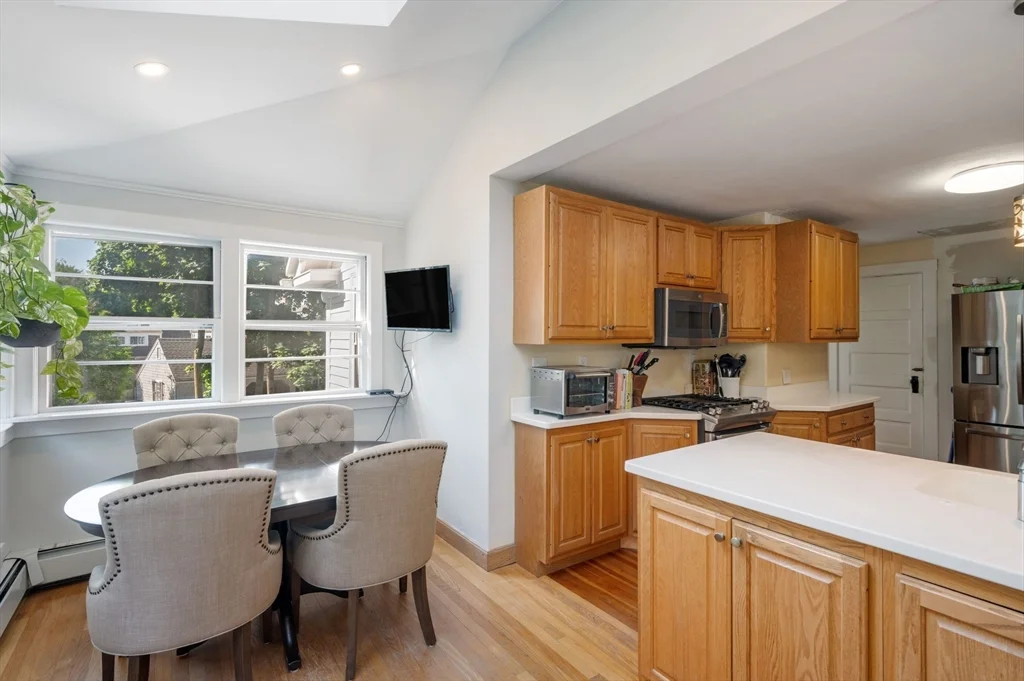 4 bed, 3 bath apartment for rent at 1063 Massachusetts Ave Unit 2, Lexington — photo 12 of 42