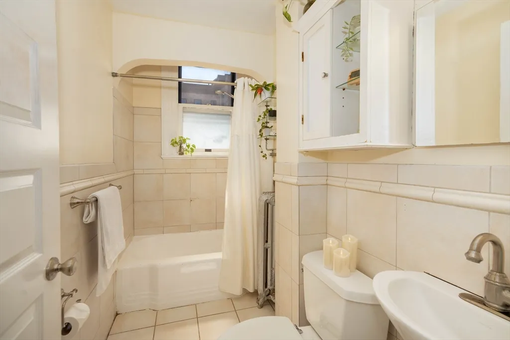 2 bed, 1 bath apartment for rent at 1064 Beacon St Unit 12A, Longwood — photo 28 of 40