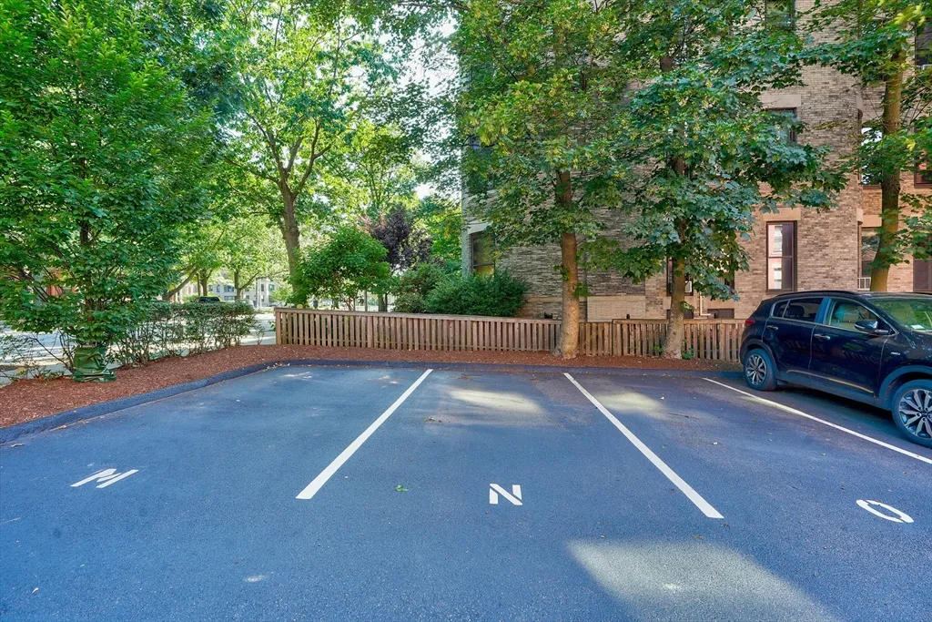 2 bed, 1 bath apartment for rent at 1064 Beacon St Unit 12A, Longwood — photo 36 of 40