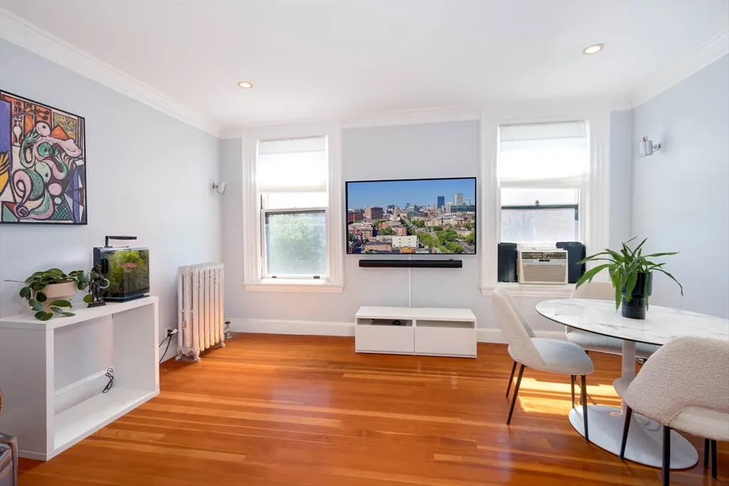 2 bed, 1 bath apartment for rent at 1064 Beacon St Unit 12A, Longwood — photo 8 of 40