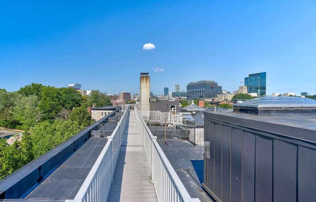 2 bed, 1 bath apartment for rent at 1064 Beacon St Unit 12A, Longwood — photo 32 of 40