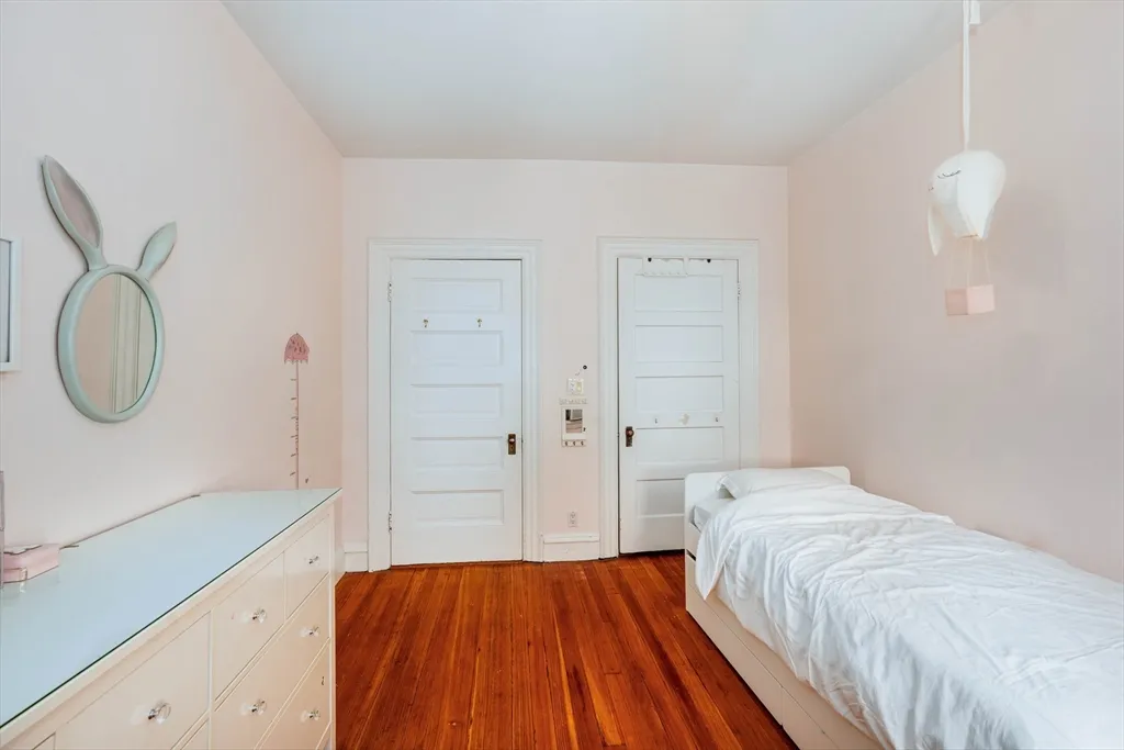 2 bed, 1 bath apartment for rent at 1064 Beacon St Unit 12A, Longwood — photo 25 of 40